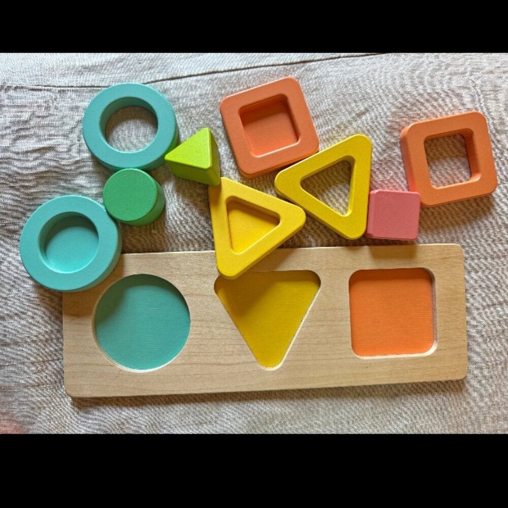 Lovevery Shape Sorting Toy